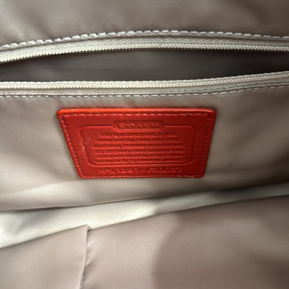 Coach Handbag - Picture 6 of 8